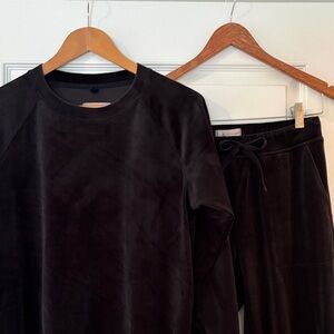 Black Velour Lounge Set XS Top | S Bottom
